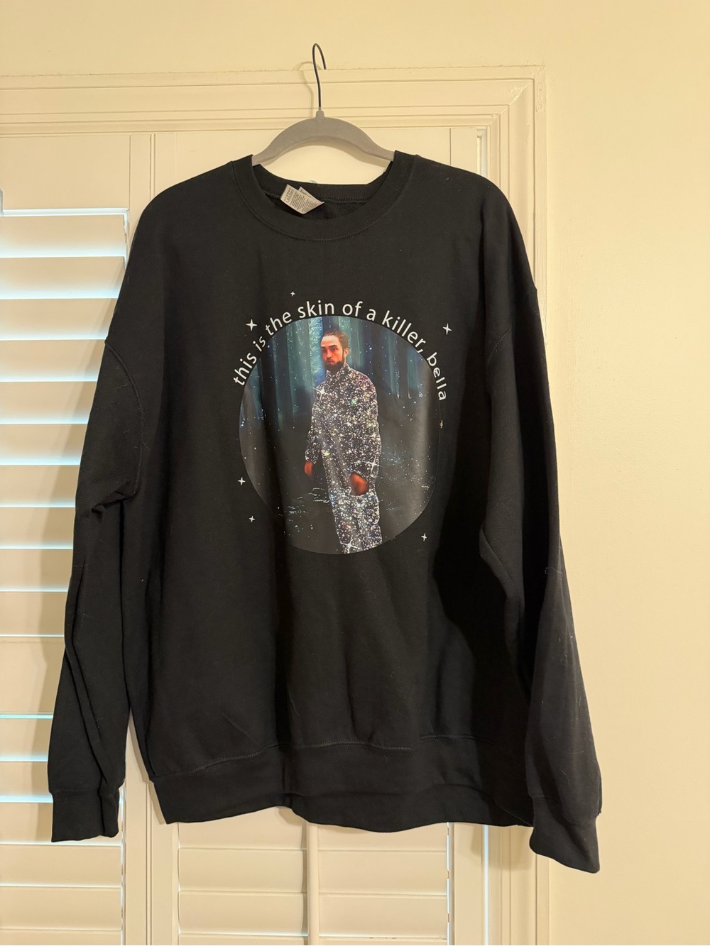 Black Graphic Crewneck Sweater - Unbranded